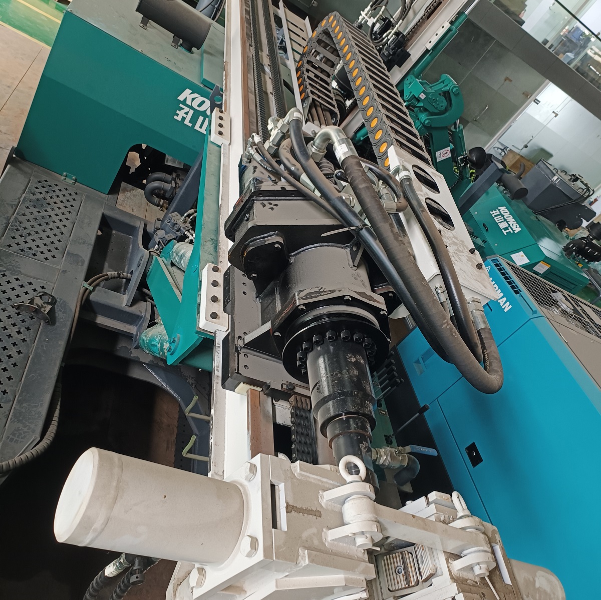 Xích tấm cường độ cao cho máy khoan bu lông đá